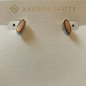 Kendra Scott	Mae Stud Earring